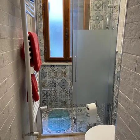 Intero E Terra Del Sole